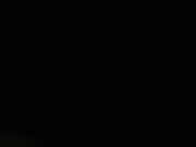 半夜睡不着趴气窗偷窥邻居少妇洗澡身材和肤色都不错就是奶子小了点